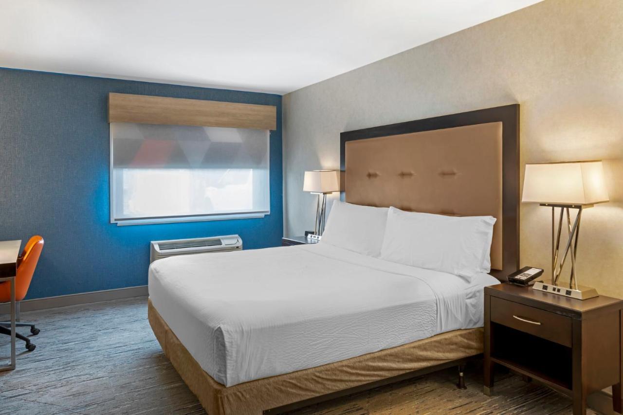 Holiday Inn Express San Bernardino Colton By Ihg Exterior photo