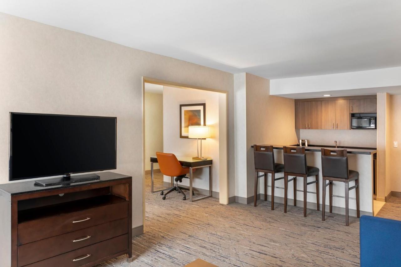 Holiday Inn Express San Bernardino Colton By Ihg Exterior photo