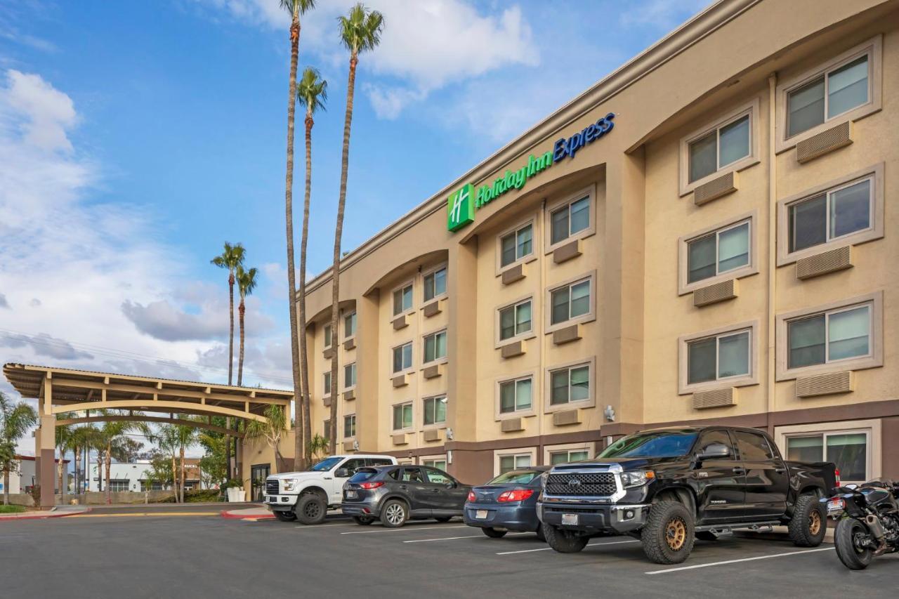 Holiday Inn Express San Bernardino Colton, An Ihg Hotel Exterior photo