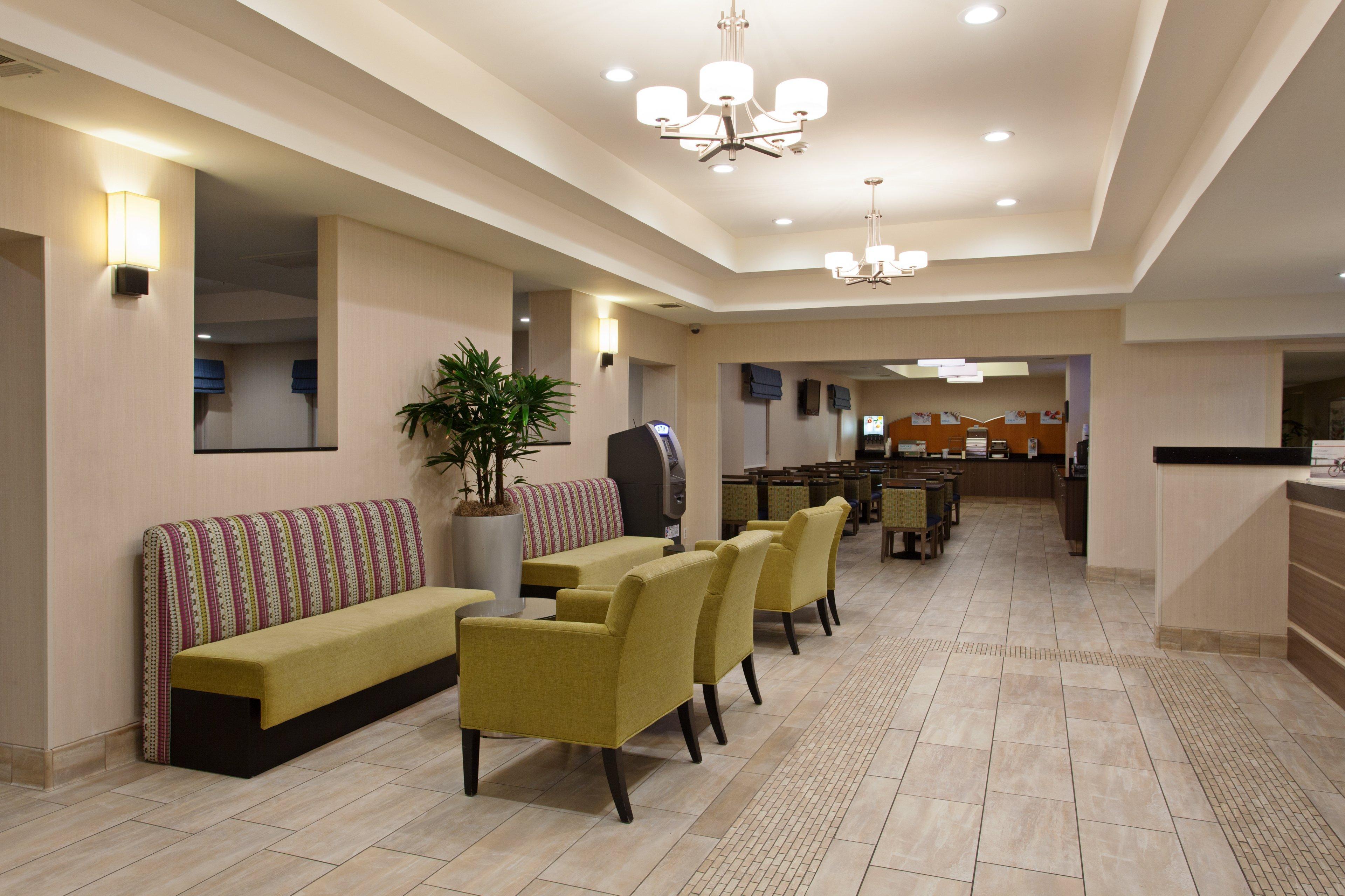 Holiday Inn Express San Bernardino Colton By Ihg Exterior photo