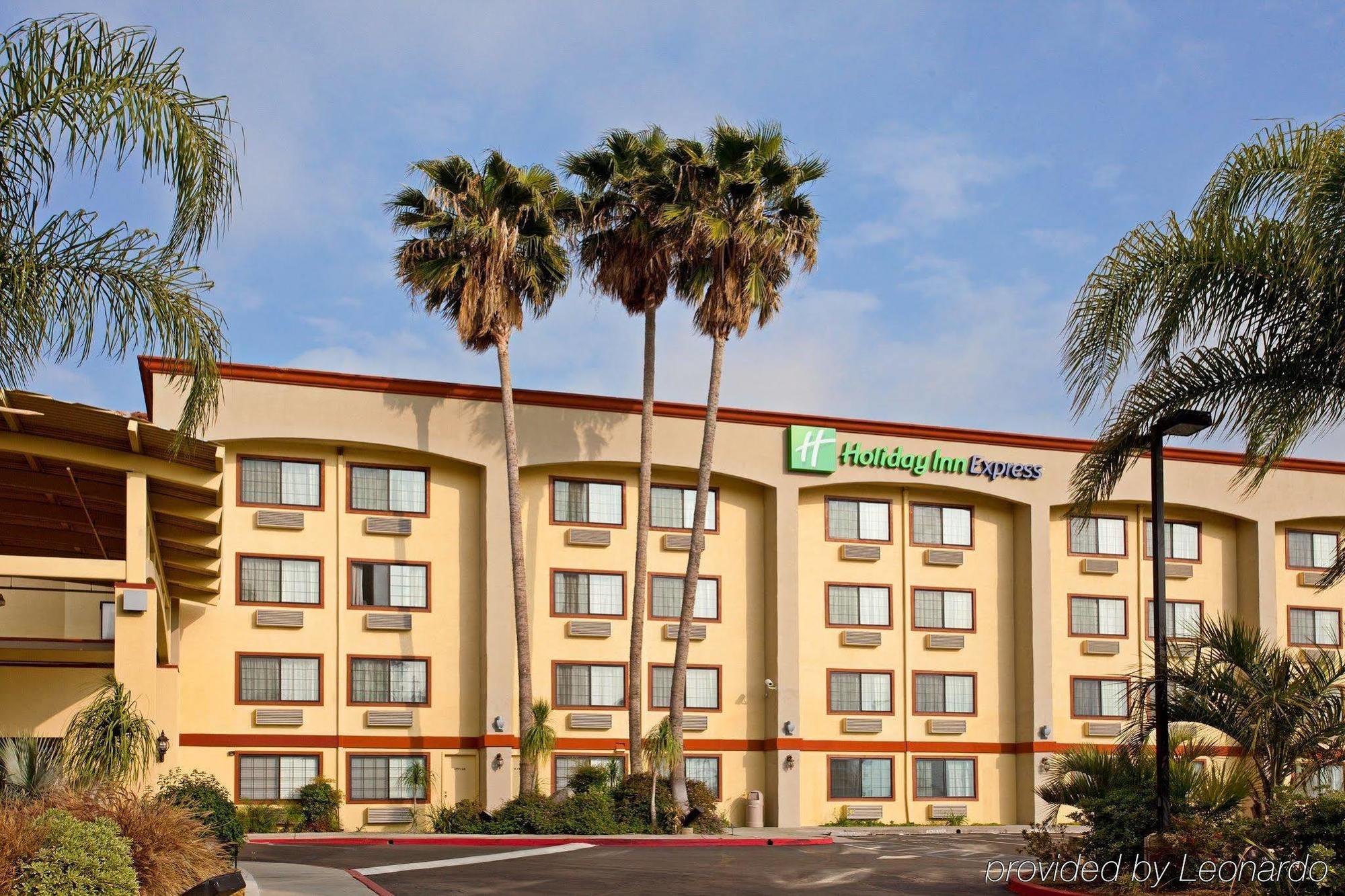 Holiday Inn Express San Bernardino Colton By Ihg Exterior photo