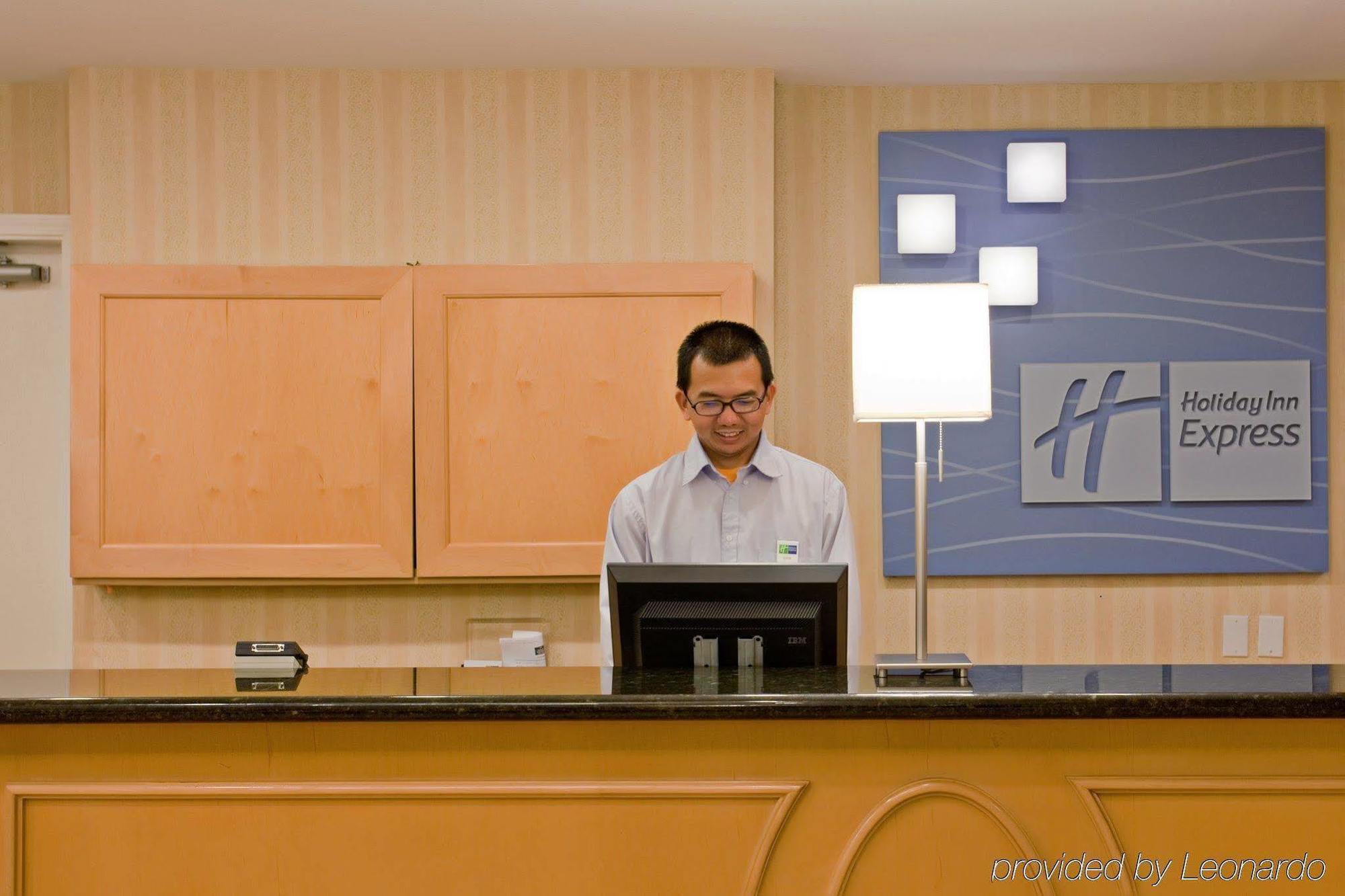 Holiday Inn Express San Bernardino Colton By Ihg Exterior photo